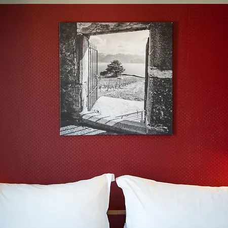 Отель Chatonneyre & Restaurant 3*