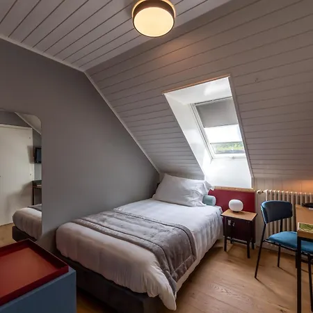 Châtonneyre Hotel&restaurant 3*