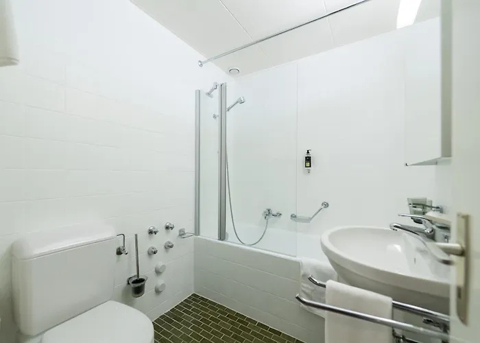 Hotel Chatonneyre & Restaurant 3*